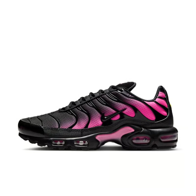 Nike Air Max Plus Black & Hyper Pink